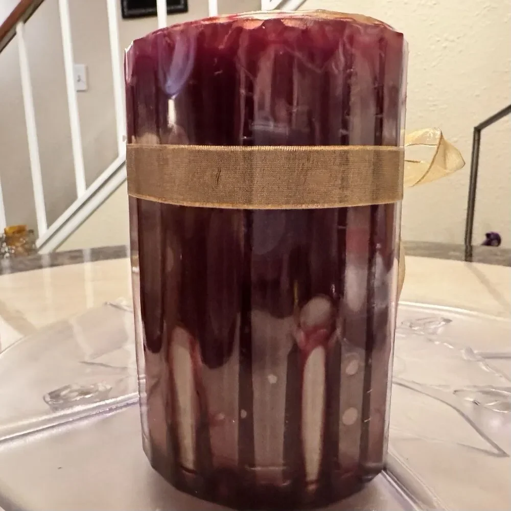 Pier 1 Sugar Plum 4x6 Ribbed Pillar Candle w/ Gold Ribbon & Jewel Charm Holiday